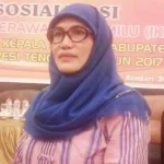 Calon Walikota Bagikan Beras, Sarung, Uang Terancam Diskualifikasi Komisioner Bawaslu Sultra Hadi Machmud