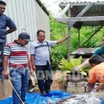 Tingkatkan Produktivitas Pertanian, BP6K Butur Kerjasama PT Ambagiri Nusantara Surabaya praktek-pembuatan-pupuk-kompos-oleh-petani-didampingi-direktur-pt-ambagiri-cabang-aceh-dan-bp6k-butur