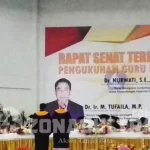 Rektor UHO Kukuhkan Dua Guru Besar rektor-uho-kukuhkan-dua-guru-besar