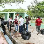 Jelang HUT, Grand Clarion Hotel Kendari Bersih-Bersih Pantai Nambo clarion-foto-csr-nambo
