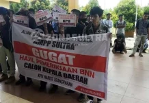 Desak Hasil Tes Narkoba 7 Daerah Pilkada Dibuka, Mahasiswa Segel Kantor KPU Sultra