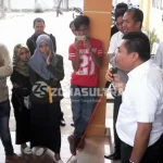 Tuding Ada Calon Kada Pengguna Narkoba, Mahasiswa Demo KPU Sultra Tuding Ada Calon Kada Pengguna Narkoba, Mahasiswa Demo KPU Sultra