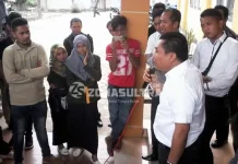 Tuding Ada Calon Kada Pengguna Narkoba, Mahasiswa Demo KPU Sultra Tuding Ada Calon Kada Pengguna Narkoba, Mahasiswa Demo KPU Sultra