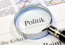 “Politik Memang Penuh Intrik, Tapi Masyarakat Tak Perlu Jauhi Politik” politik-ilustrasi