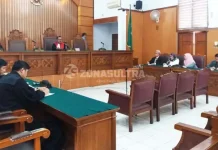 Pengadilan Tolak Gugatan Praperadilan Gubernur Sultra Pengadilan Tolak Gugatan Praperadilan Gubernur Sultra