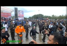 VIDEO : Tarian Maumere Ikut Memeriahkan HUT TNI ke-71 di Sultra