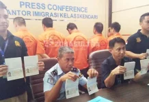 Diduga Langgar Izin Tinggal, Imigrasi Kendari Amankan 8 WNA Asal Tiongkok Diduga Langgar Izin Tinggal, Imigrasi Kendari Amankan 8 WNA Asal Tiongkok