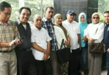 Diperiksa KPK, Petinggi PAN Sultra Dampingi Nur Alam Diperiksa KPK, Petinggi PAN Sultra Dampingi Nur Alam