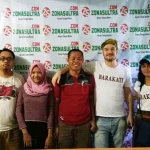Di Sela-Sela Syuting Film Barakati, Jono Armstrong Eksplor Keindahan Buton Di Sela-Sela Syuting Film Barakati, Jono Armstrong Eksplor Keindahan Buton