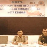 Siaga Bencana, BPBD Kendari Gelar Pelatihan Teknis Relawan PELATIHAN RELAWAN - Badan Penanggulangan Bencana Daerah (BPBD) Kota Kendari menggelar pelatihan teknis relawan di Hotel Zenit Kendari, Rabu (16/11/2016). Kegiatan ini untuk menambah pengetahuan dan keterampilan relawan dalam menghadapi bencana yang terjadi di Kota Kendari. (KASMAN/ZONASULTRA.COM)