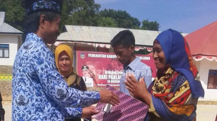 amarullah_beasiswa Tingkatkan SDM Konkep, Bupati Beri Beasiswa Rp 1 Miliar untuk Mahasiswa
