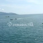 Balapan Perahu Meriahkan Hari Pahlawan di Konut Balapan Perahu Meriahkan Hari Pahlawan di Konut