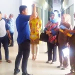 Lantai Pasar Wua-wua Rusak, DPRD Desak Pemerintah Lakukan Perbaikan Lantai Pasar Wua-wua Rusak, DPRD Desak Pemrintah Lakukan Perbaikan