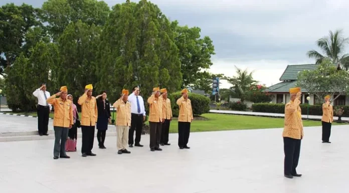 Peringati Hari Pahlawan, Hotel Clarion Kendari Berikan Voucher dan Bingkisan pada Veteran