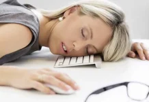 Ini 5 Kebiasaan Buruk yang Merusak Tubuh, Namun Kerap Dilakoni ilustrasi kebiasaan buruk