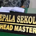 Kadis Dikbudpora Wakatobi Minta Kasek SMA Baru Diangkat Kerja Maksimal ilustrasi kepala sekolah