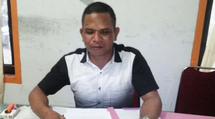 Komisioner KPUD Buton La Rusuli