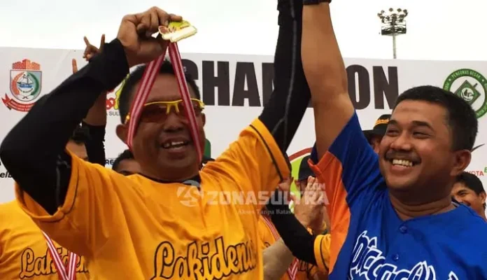 Kalahkan Prambors Jakarta, Tim Sofball Lakidende Juara Makassar Open