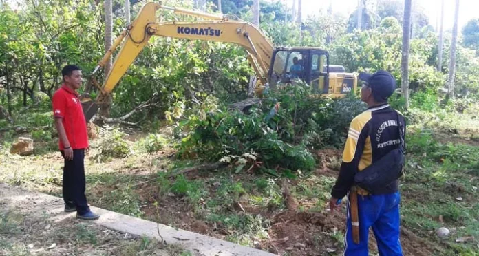 pembenahan_lahan Jelang Kedatangan Dirjen Perkebunan, Pemda Konut Benahi Lahan 8 Hektar