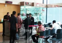 KPK Periksa Mantan Ketua MK Terkait Kasus Suap Umar Samiun KPK Periksa Mantan Ketua MK Terkait Kasus Suap Umar Samiun