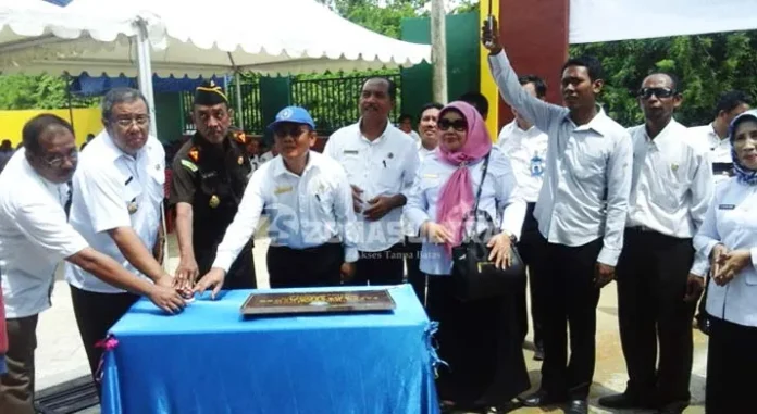 Tingkatkan Ekonomi Masyarakat, Walikota Kendari Resmikan Pasar Nambo