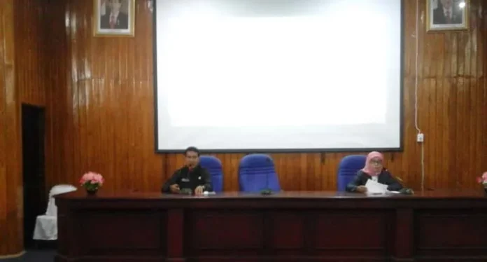 Tingkatkan Mutu Guru, PGRI Kendari Gelar Simposium