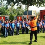 Kunjungi Basarnas, 150 Siswa SD Katolik Pelangi di Berikan Pengetahuan 7 Stasiun Penyelamatan sosialisasi-basarnas-oleh-sd-katolik-pelangi