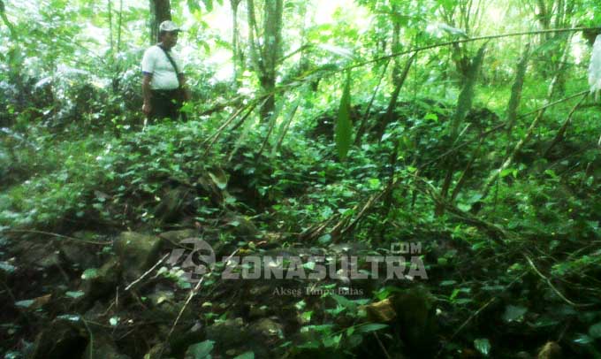 jejak-sejarah-yang-terabaikan-di-kampung-berirama-tirongkotua