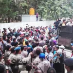 Tagih Janji Gubernur Untuk Perbaiki Jalan, Ratusan Warga Konawe Berdemo Tagih Janji Gubernur Untuk Perbaiki Jalan, Ratusan Warga Konawe Berdemo