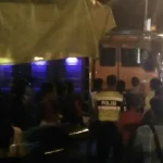 Diduga Mabuk, Pengendara Motor Tabrak Truk Sepuluh Roda