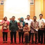 6 UKM di Sultra Raih Siddhakarya Award Tahun 2016 6 UKM di Sultra Raih Siddhakarya Award Tahun 2016