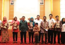 6 UKM di Sultra Raih Siddhakarya Award Tahun 2016 6 UKM di Sultra Raih Siddhakarya Award Tahun 2016