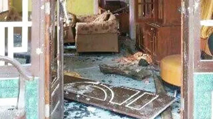 Rumah Pendukung Calon Bupati Rahmat Diserang