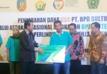 2.000 Tenaga Kerja Informal Terima Dana CSR dari Bank Sultra 2.000 Tenaga Kerja Informal Terima Dana CSR dari Bank Sultra
