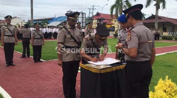 13 Perwira di Polres Berganti Posisi