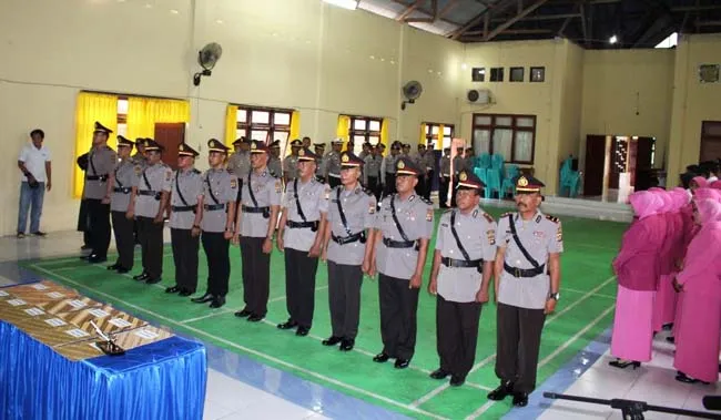 polres_wakatobi Enam Pejabat di Polres Wakatobi Berganti