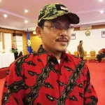 Dua Kelompok Pendukung Paslon Bupati Mubar Bentrok Pj Bupati Muna Barat (Mubar) Rony Yakob Laute