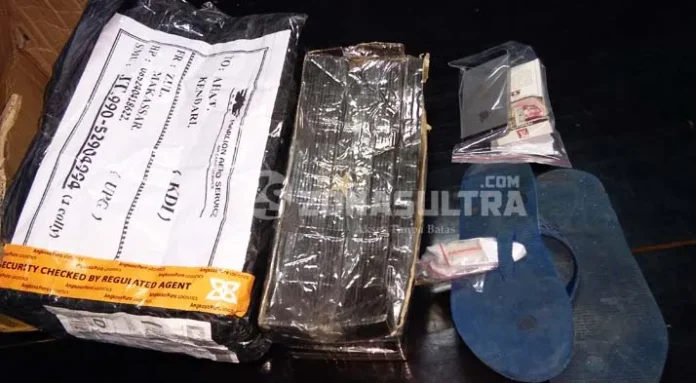 BNNP Sultra Gagalkan Penyelundupan Paket Sabu Menggunakan Sandal Jepit