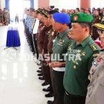 Nur Alam Resmi Kukuhkan Anggota Saber Pungli Sultra Nur Alam Resmi Kukuhkan Anggota Saber Pungli Sultra
