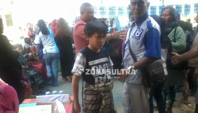 Peserta Sunatan Massal Membludak, Rumah Aspirasi UA dan Tim Derik – Syahriah Kewalahan