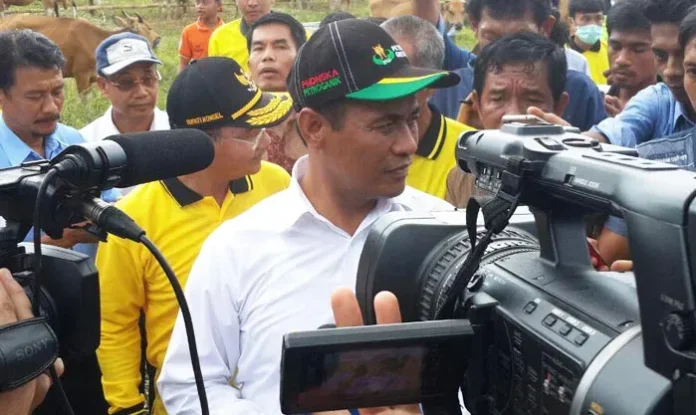 Sikapi Fluktuasi Harga Cabai Menteri Amran Ajak IRT Tanam Cabai di Pekarangan