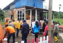 BKKBN Sultra Turut Berpartisipasi Bedah Kampung di Konut BKKBN Sultra Turut Berpartisipasi Bedah Kampung di Konut