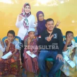 Bhakti Sosial Kesehatan Umar Arsal Hibur Anak-anak Yang Sunatan