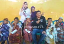 Bhakti Sosial Kesehatan Umar Arsal Hibur Anak-anak Yang Sunatan