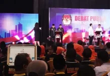Tampil Berseragam Hitam di Debat Publik, Ini Visi Razak-Haris Tangani Persoalan Kendari Tampil Berseragam Hitam di Debat Publik, Ini Visi Razak-Haris Tangani Persoalan Kendari