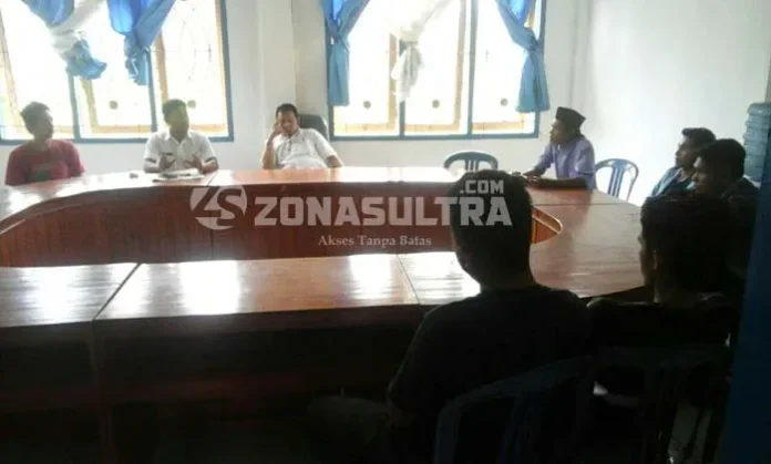 Dialog Plt Kepala DPMD Butur Laode Syafri Dinilai Tidak Transparan Kelola ADD, Masyarakat Bajo di Butur Laporkan Kadesnya ke-DPMD