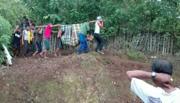 Dua Warga Buton Tewas Disambar Petir