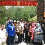 kebun-raya-wali-kota-kendari-asrun-bersama-wakil-walikota