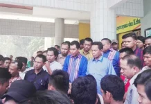 Plt Rektor UHO Janji Tuntaskan Kasus Mahasiswa yang Tidak Terdaftar di Kemenristek Dalam Dua Bulan Mahasiswa UHO yang Tidak Terdaftar di Kemenristek
