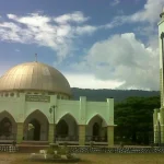 Tidak Ada Anggaran, Pemeliharaan Masjid Berkubah Emas di Bombana Terabaikan Tidak Ada Anggaran, Pemeliharaan Masjid Berkubah Emas di Bombana Terabaikan